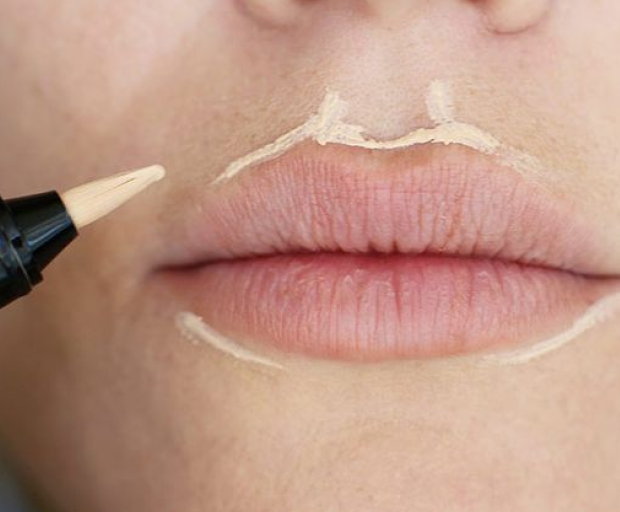 Concealer Lip Contour