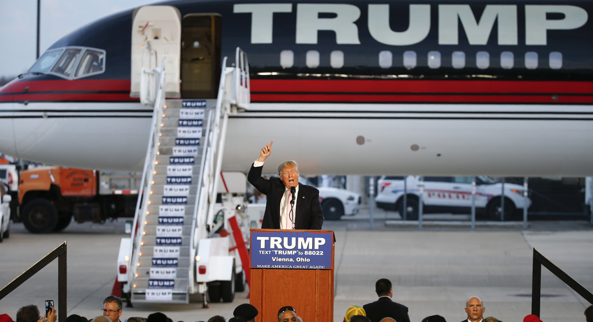 President Trump's Plane vs. Air Force One