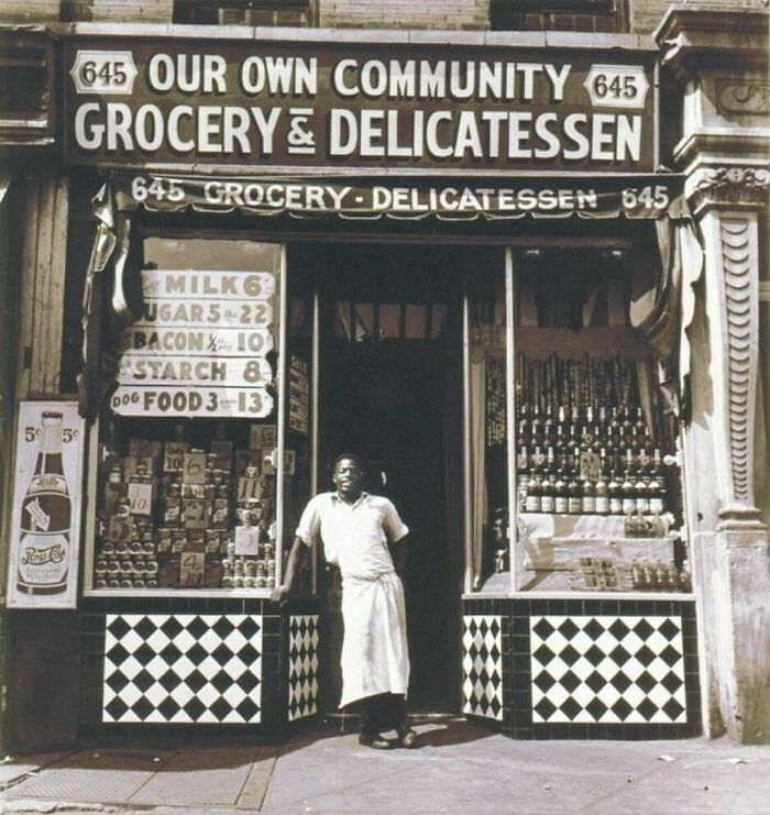 Harlem Grocer In 1937