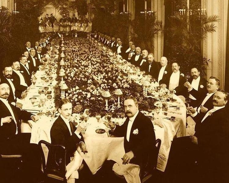 Dinner Party At The Hotel Astor In 1904